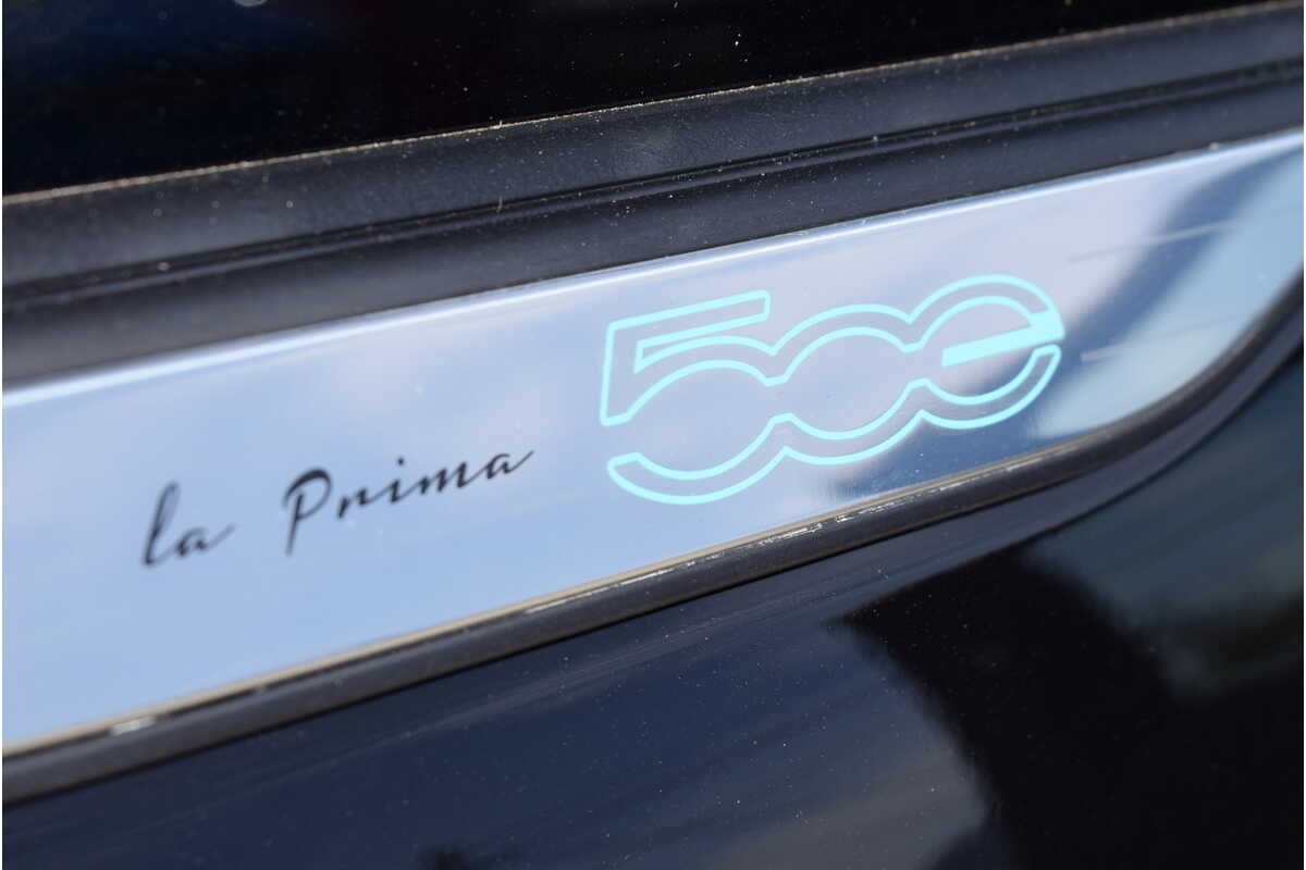 2023 Fiat 500e La Prima