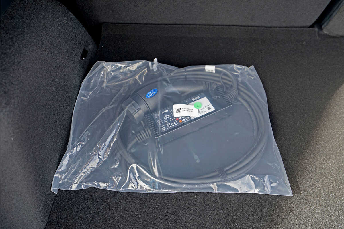 2022 Ford Escape ST-Line PHEV ZH