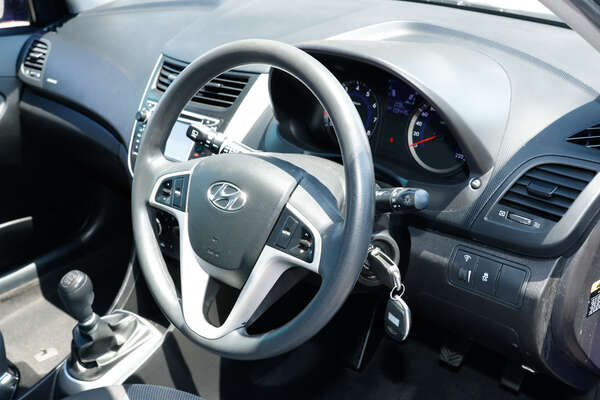 2014 Hyundai Accent Active RB2