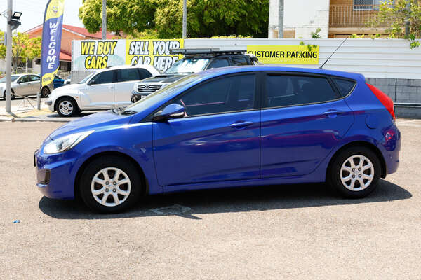 2014 Hyundai Accent Active RB2