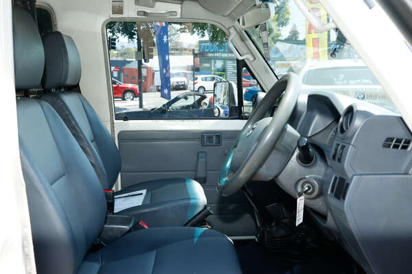 2015 Toyota LANDCRUISER
