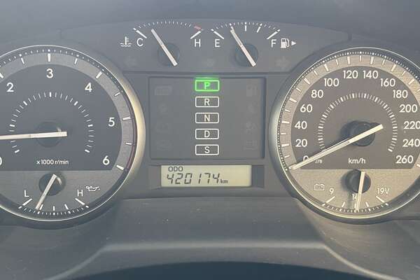 2014 Toyota Landcruiser Altitude (4x4) VDJ200R