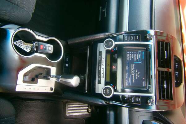 2015 Toyota Camry Atara S Hybrid AVV50R MY15