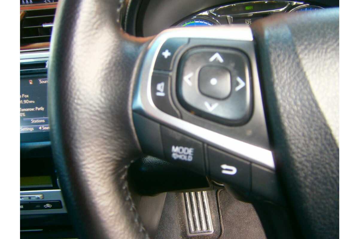 2015 Toyota Camry Atara S Hybrid AVV50R MY15