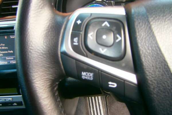 2015 Toyota Camry Atara S Hybrid AVV50R MY15