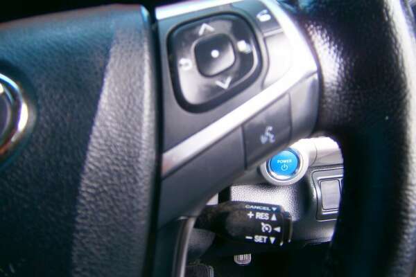 2015 Toyota Camry Atara S Hybrid AVV50R MY15