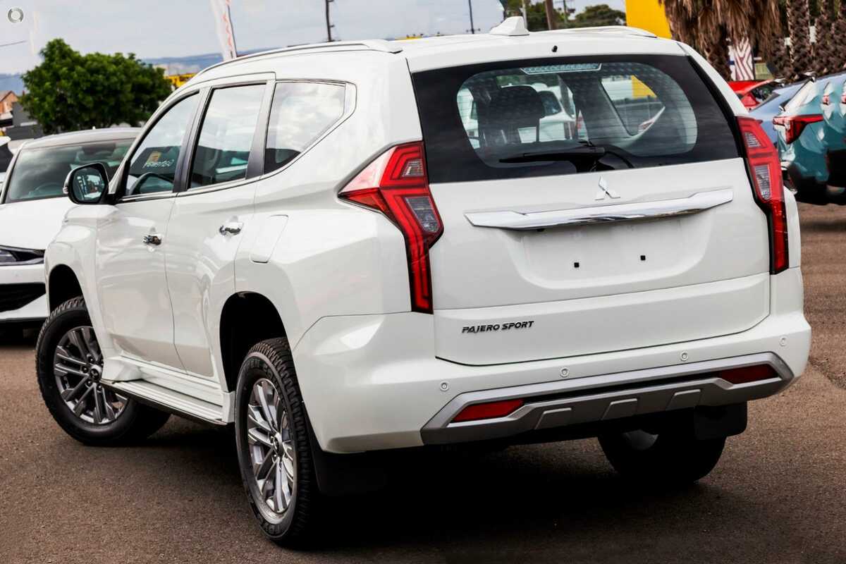 2023 Mitsubishi Pajero Sport GLX QF