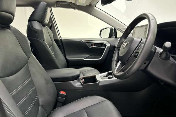 2022 Toyota RAV4 Cruiser AXAH54R