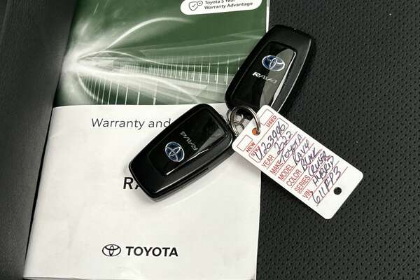 2022 Toyota RAV4 Cruiser AXAH54R