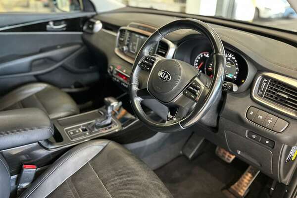 2019 Kia Sorento SLi UM