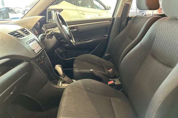 2016 Suzuki Swift GL Navigator FZ