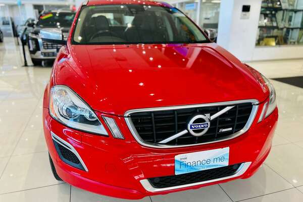 2011 Volvo XC60 T6 R-Design