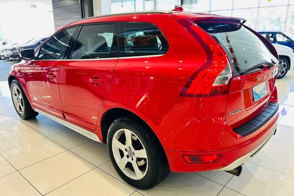2011 Volvo XC60 T6 R-Design