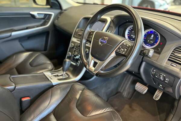 2011 Volvo XC60 T6 R-Design