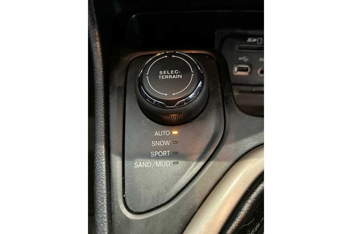 2014 Jeep Cherokee Longitude KL