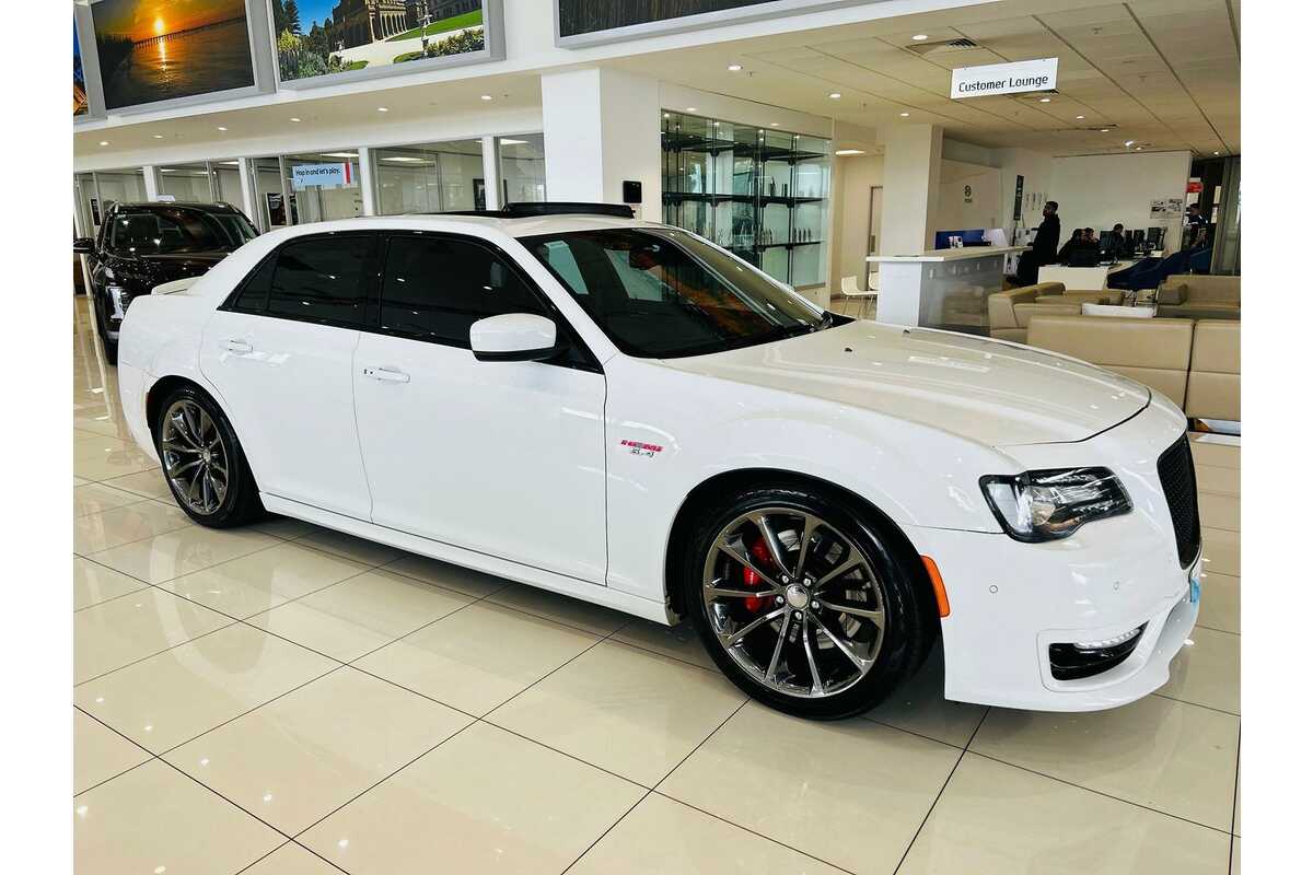 2017 Chrysler 300 SRT Hyperblack LX