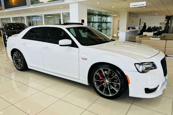 2017 Chrysler 300 SRT Hyperblack LX