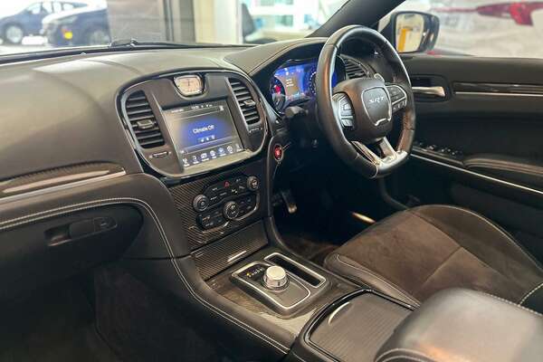 2017 Chrysler 300 SRT Hyperblack LX