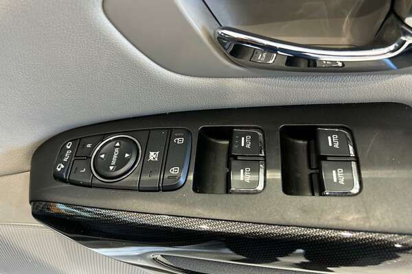 2015 Kia Carnival SLi YP