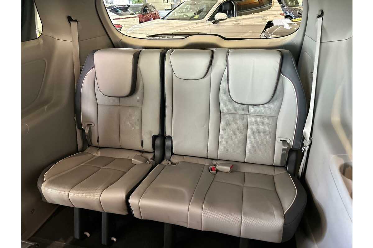 2015 Kia Carnival SLi YP