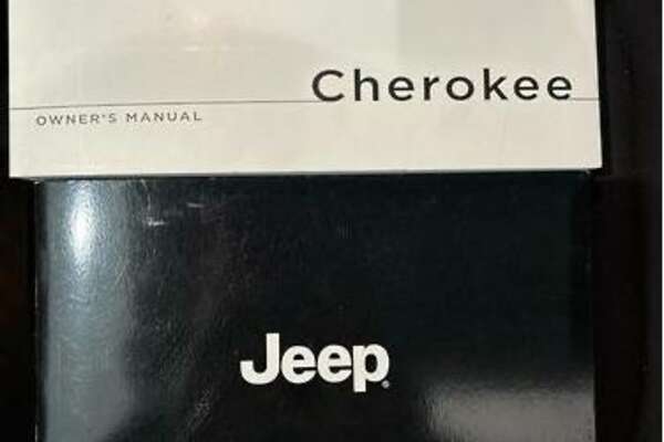 2019 Jeep Cherokee Night Eagle KL