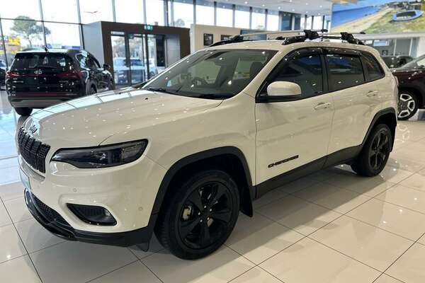 2019 Jeep Cherokee Night Eagle KL