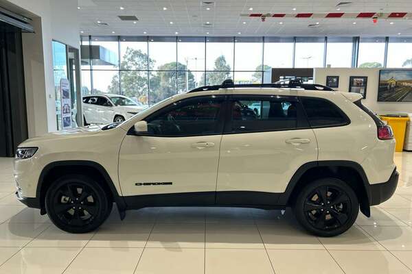 2019 Jeep Cherokee Night Eagle KL