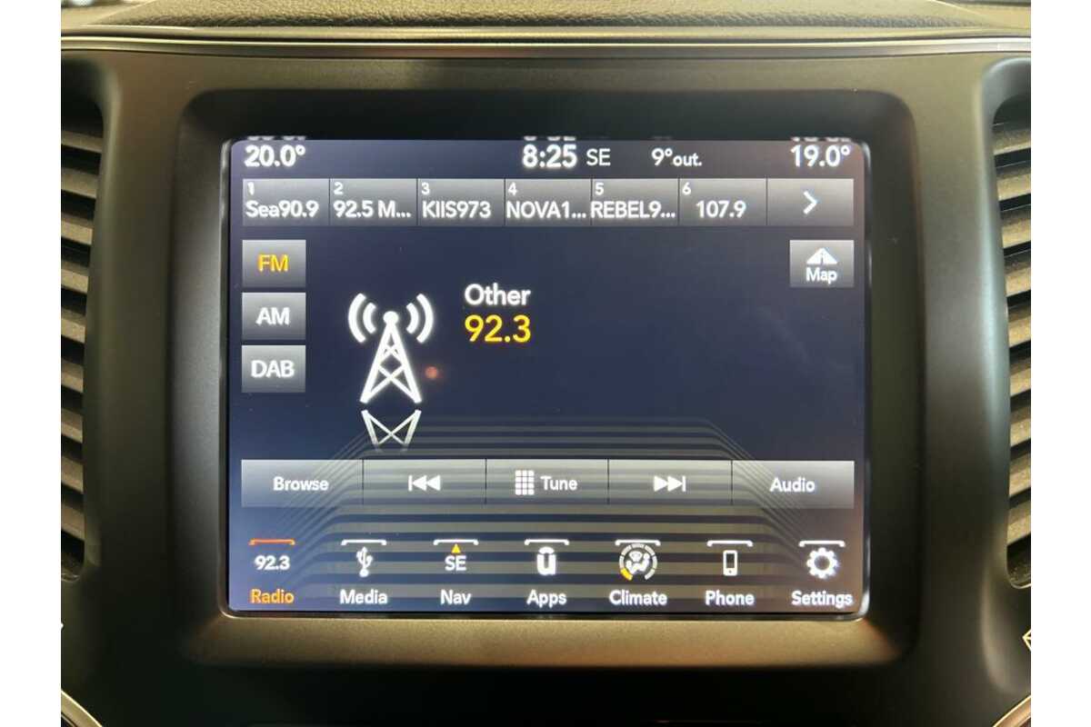 2019 Jeep Cherokee Night Eagle KL