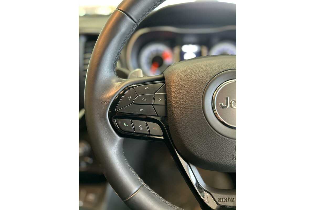 2019 Jeep Cherokee Night Eagle KL
