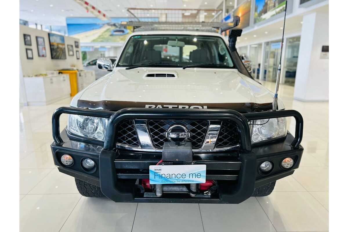 2015 Nissan Patrol ST N-TREK Y61