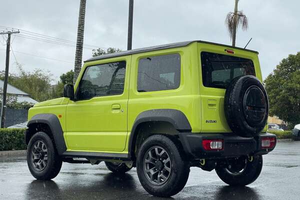 2022 Suzuki Jimny GLX GJ