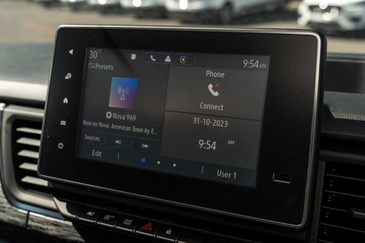 2023 Renault Trafic Premium X82