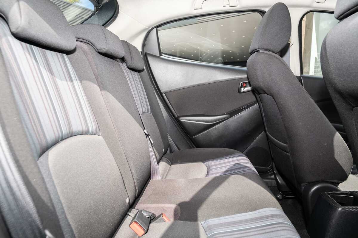 2017 Mazda 2 Neo DJ Series