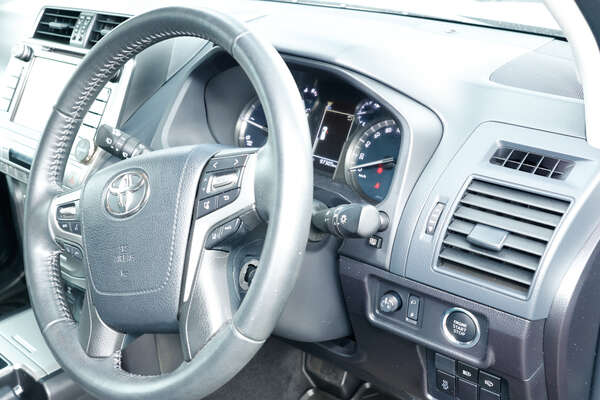 2018 Toyota LANDCRUISER PRADO