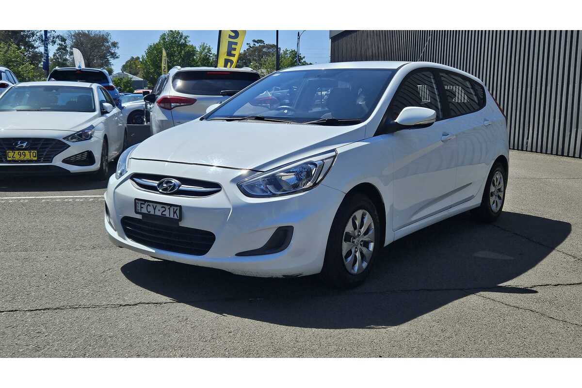 2016 Hyundai Accent Active RB3