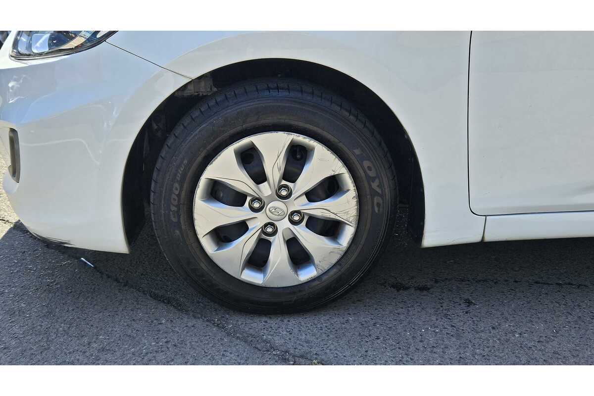 2016 Hyundai Accent Active RB3