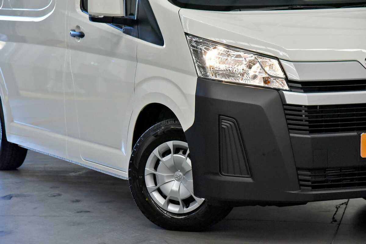 2023 Toyota Hiace GDH300R