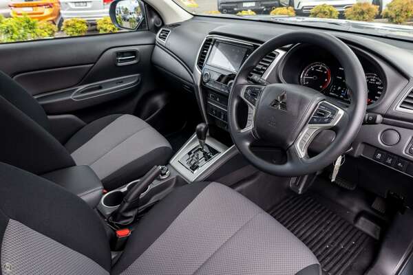 2023 Mitsubishi Triton GLX+ MR
