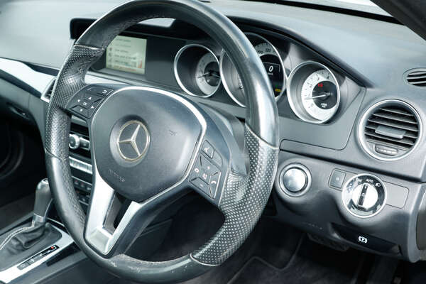 2015 Mercedes Benz C-Class C180 Avantgarde C204