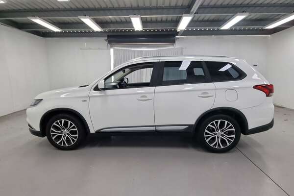 2018 Mitsubishi Outlander ES ADAS ZL