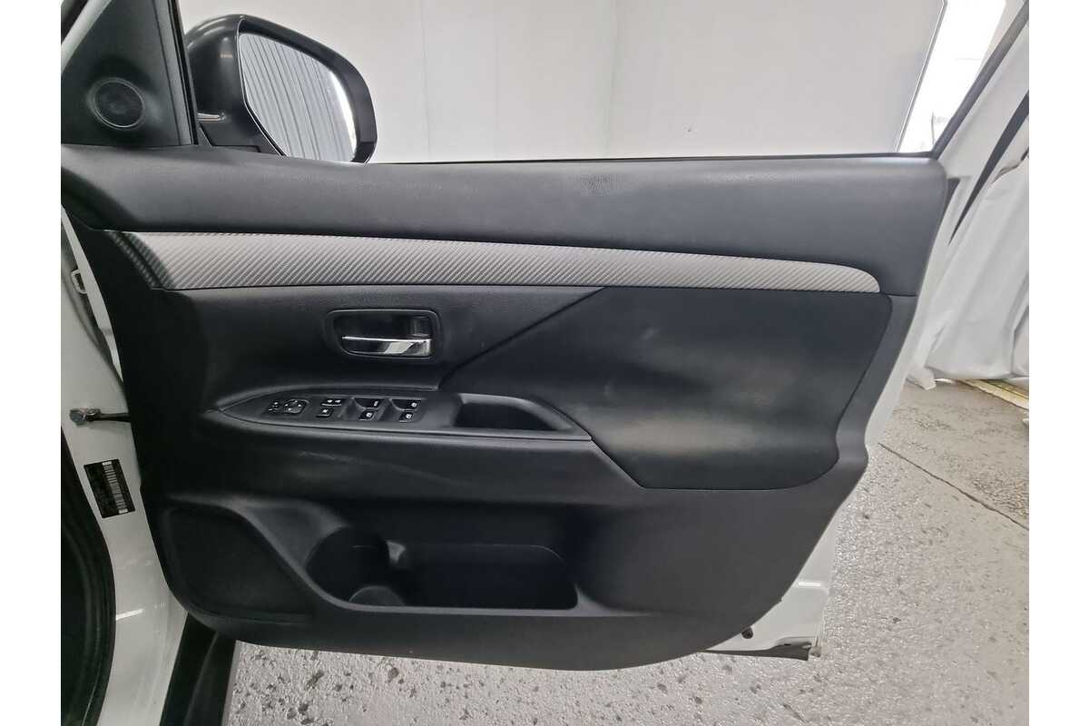 2018 Mitsubishi Outlander ES ADAS ZL