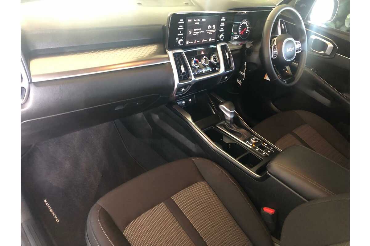 2022 Kia Sorento S MQ4