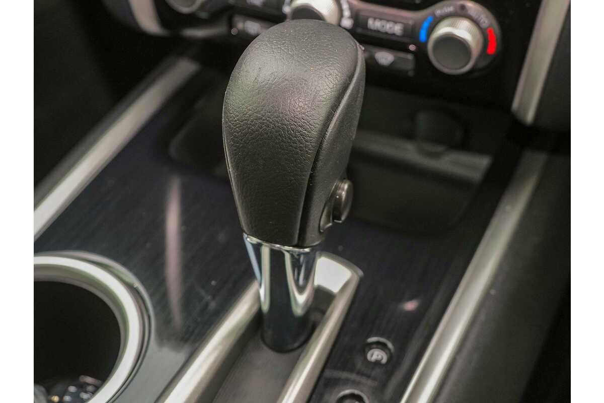2019 Nissan Pathfinder ST R52 Series III