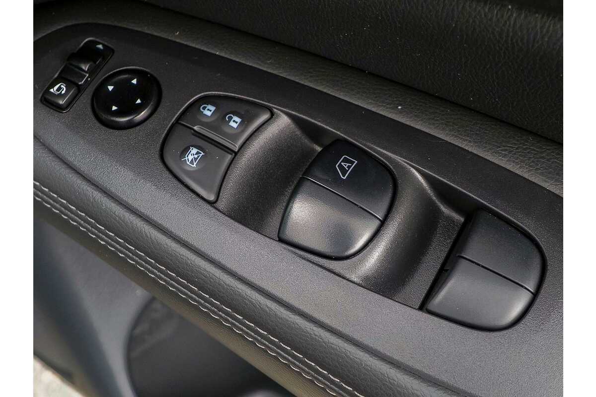 2019 Nissan Pathfinder ST R52 Series III