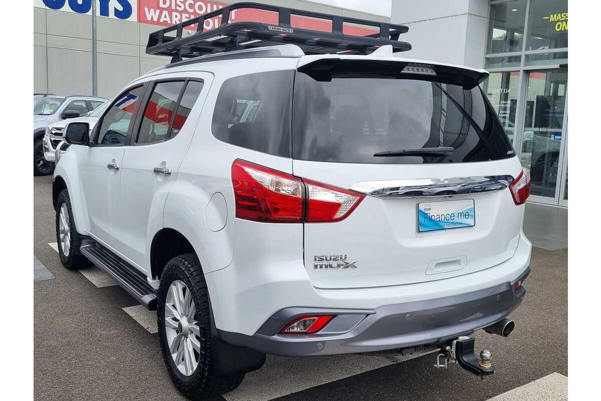 2017 Isuzu MU-X LS-T