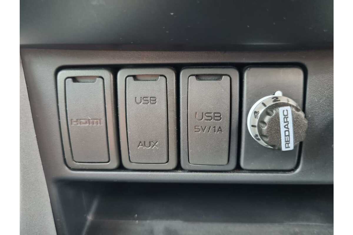 2017 Isuzu MU-X LS-T