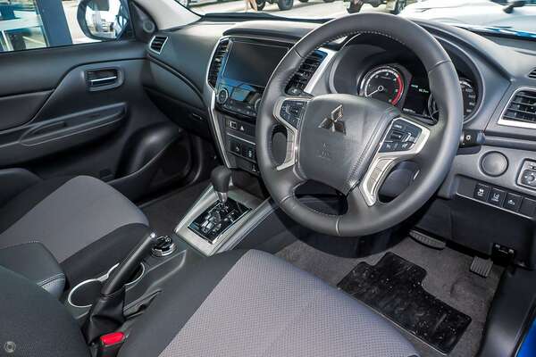 2023 Mitsubishi Triton GLX-R MR