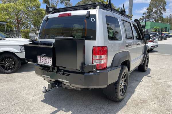 2010 Jeep Cherokee Limited (4x4) KK