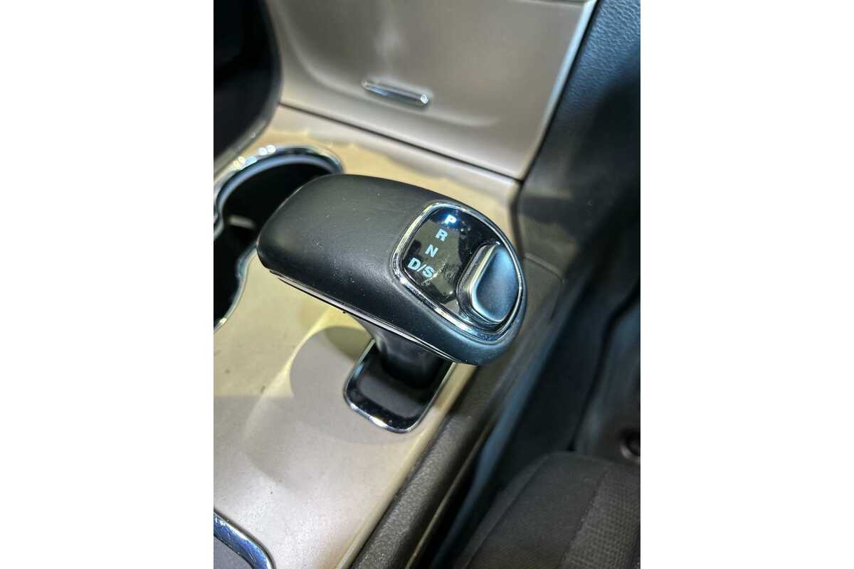 2013 Jeep Grand Cherokee Laredo WK