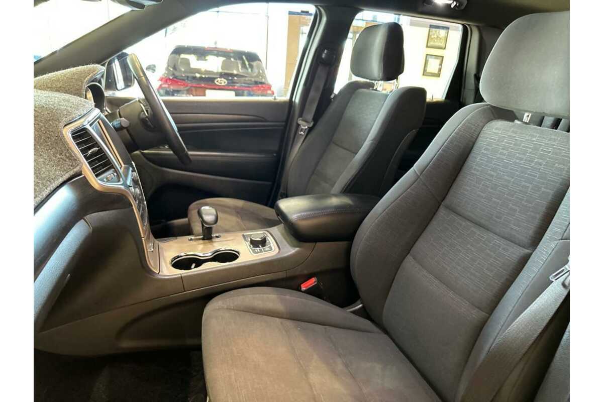 2013 Jeep Grand Cherokee Laredo WK